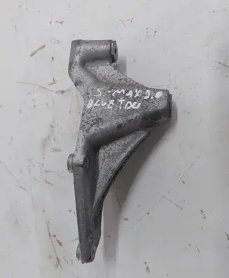Ford Mondeo MK V Engine mounting bracket HG9Q9P484AC