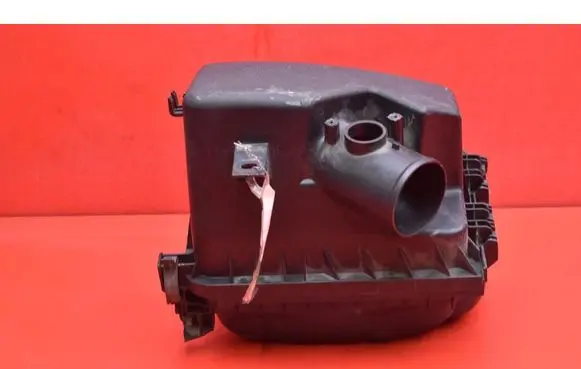 Toyota Auris E180 Air filter box 0T05