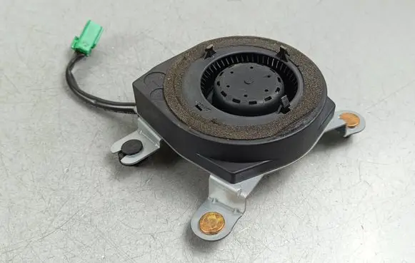 Jeep Grand Cherokee Seat fan/blower 04610263AC 12004425A W1D8140873