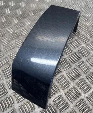 Volvo XC90 Rear/tail light trim molding 30698133
