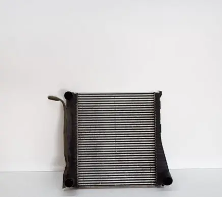 Land Rover Discovery 4 - LR4 Intercooler radiator AH329L440AB AH328T000CJ