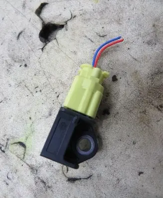 KIA Rio Airbag deployment crash/impact sensor