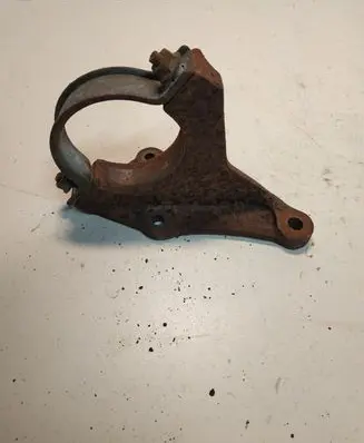 Volvo V50 Driveshaft support bearing bracket 