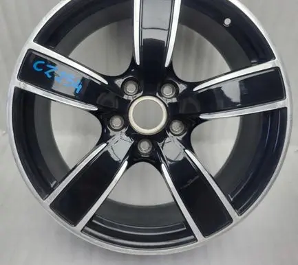Porsche 718 Cayman 982 982c Non-original wheel cap 982601025K