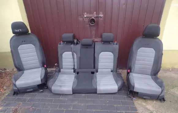 Seat set
