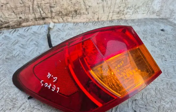 Lexus IS 220D-250-350 Rear/tail lights 5340