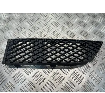 BMW 7 E65 E66 Front bumper lower grill 7135563