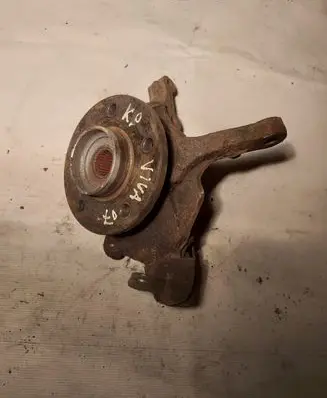 Opel Vivaro Front wheel hub