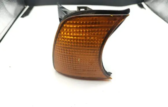 BMW 5 E34 Front indicator light 1384034