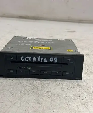 Skoda Octavia Mk2 (1Z) CD/DVD changer 1Z0035111A