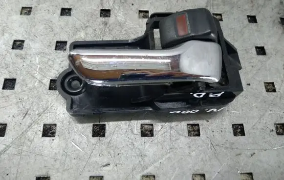 Toyota Avensis T220 Front door interior handle 6920505020A