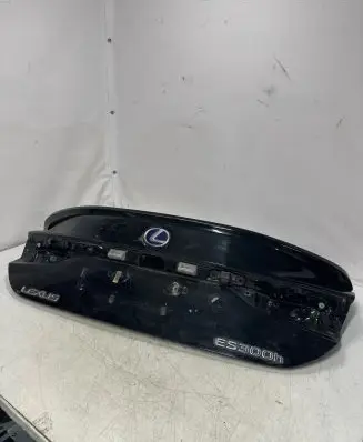 Lexus ES 250 - 300 - 330 Tailgate/trunk/boot lid