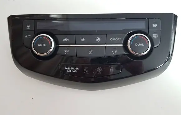 Nissan Qashqai Climate control unit 275004EA1A 20150304 T907771D
