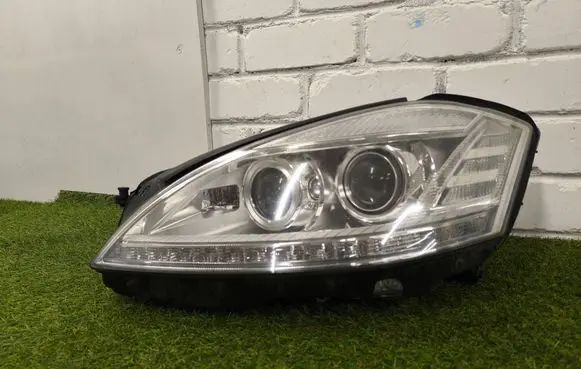 Mercedes-Benz S W221 Headlight/headlamp A2218204739 0302532281 LE08E6187