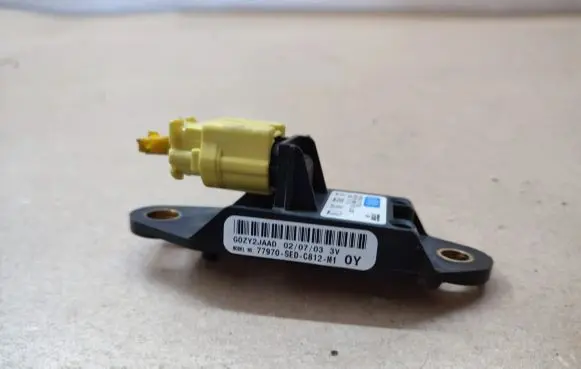 Honda Accord Airbag deployment crash/impact sensor 77970SEDC812M1