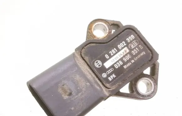 Skoda Octavia Mk2 (1Z) Air pressure sensor 0281002399 038906051B