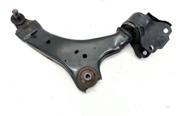Volvo XC60 Front lower control arm/wishbone 8G9N3A052A