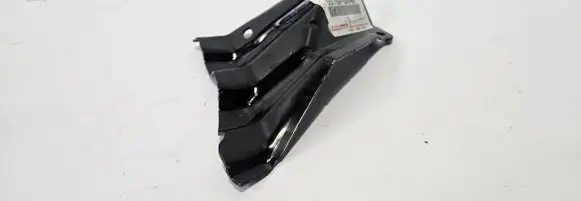 Toyota Yaris Fender mounting bracket 551690D040