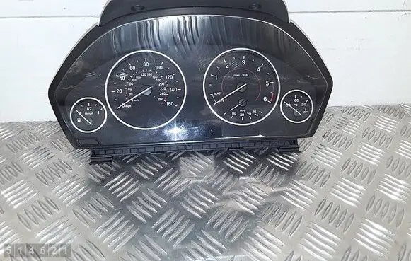 BMW 3 F30 F35 F31 Speedometer (instrument cluster) 62109283329