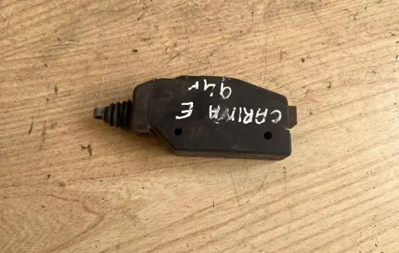 Toyota Carina T190 Central locking motor 