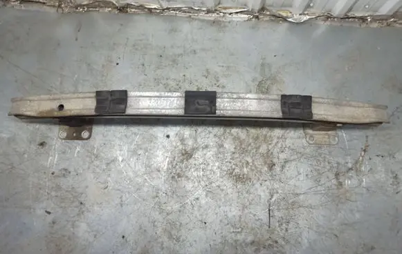 Renault Megane II Front bumper cross member