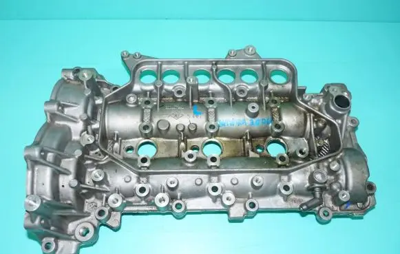 Rocker cam cover