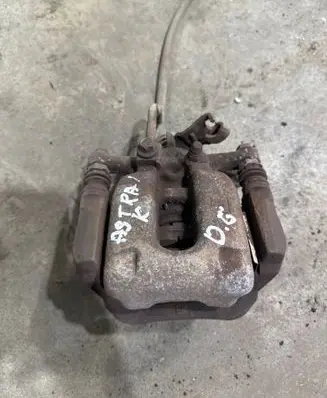 Opel Astra K Rear brake caliper