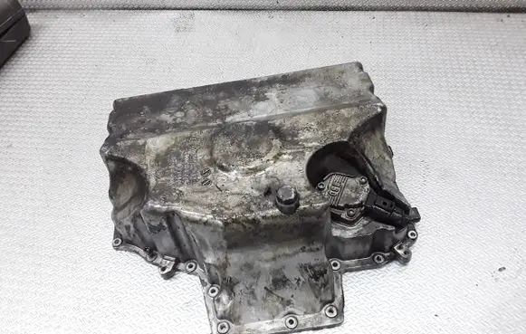 Volkswagen Touareg I Oil sump 07Z103601AK
