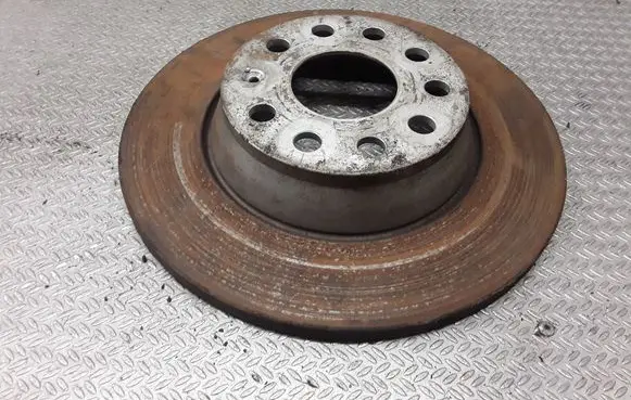Volkswagen PASSAT B6 Rear brake disc