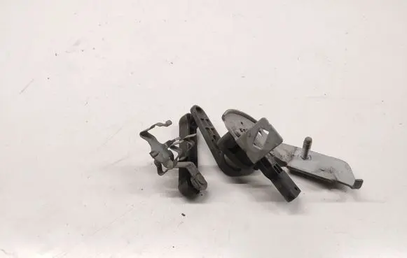 Mercedes-Benz C W206 Rear air suspension level height sensor A0009053713