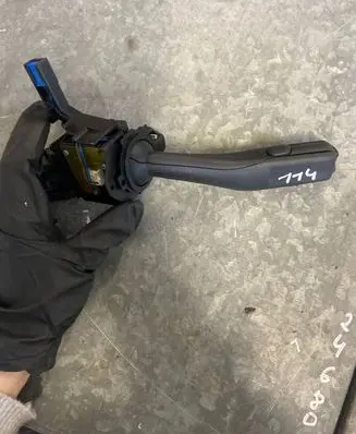 Volkswagen PASSAT B7 Wiper control stalk 1K0953519A 01203506 20350662145078