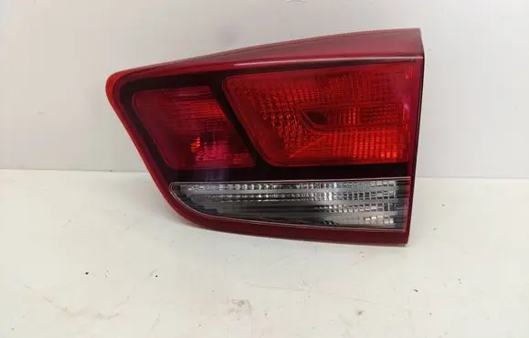 KIA Rio Tailgate rear/tail lights 92404H8