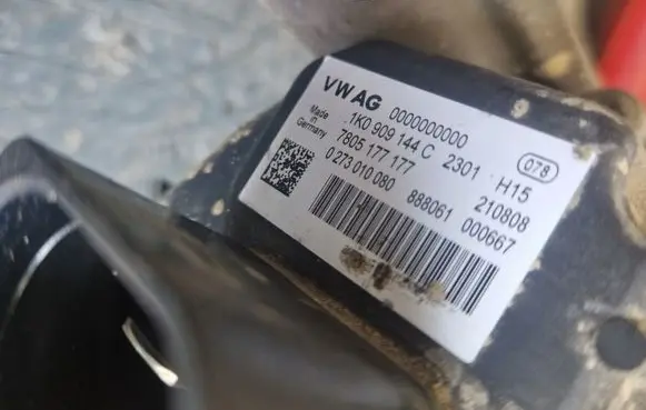 Volkswagen Golf V Steering rack 1K0909144C