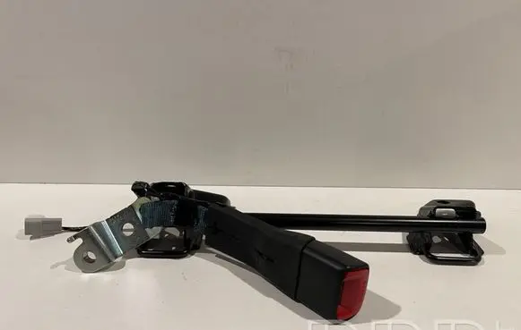 Lexus CT 200H Rear seatbelt buckle