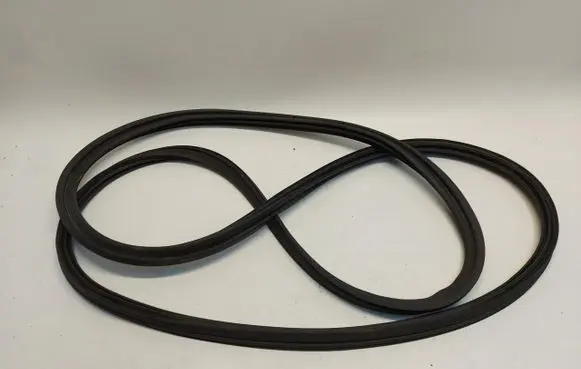 Nissan X-Trail T33 Trunk rubber seal (body) NISXTRUSZ8039717