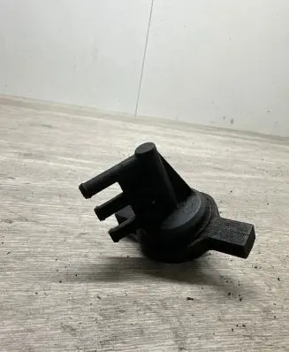 Saab 9-5 Vacuum valve 3400