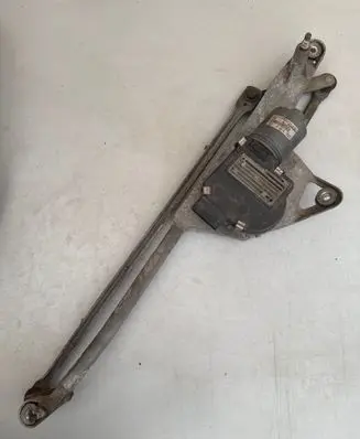 Audi A8 S8 D3 4E Front wiper linkage and motor 4E1955119B 0390241853 4E1910113B
