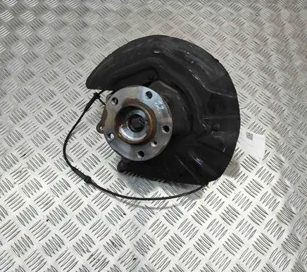 BMW X3 F25 Front wheel hub 6855954