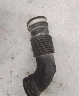 Renault Master III Engine coolant pipe/hose 165763705r