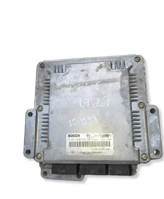 Opel Vivaro Engine control unit/module 0281010632 8200118526 8200051608