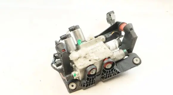 BMW 6 E63 E64 Active stabilizer control/valve assembly 6781488 37206781488