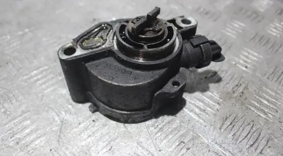 Citroen Berlingo Vacuum pump D1563C2