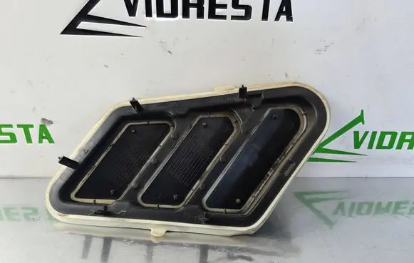 Opel Combo E Quarter panel pressure vent 9818353980