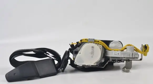 Audi A6 S6 C7 4G Front seatbelt 34094304