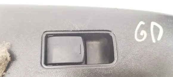 Subaru Legacy Electric window control switch