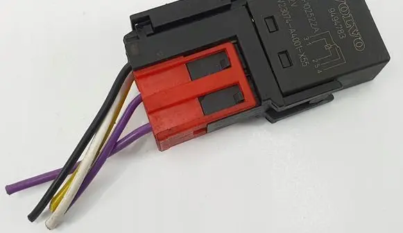 Volvo XC90 Other relay 9494783