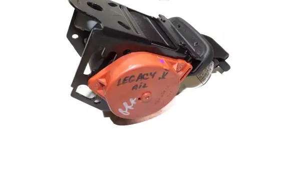 Subaru Legacy Middle seatbelt (rear) 