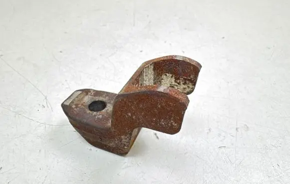 Toyota Auris 150 Fuel Injector clamp holder