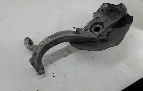 Audi A6 S6 C6 4F Front wheel hub spindle knuckle R4F0258