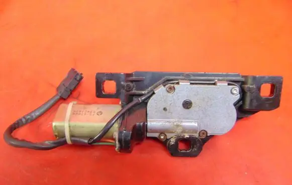 BMW 7 E65 E66 Tailgate/trunk/boot lock/catch/latch 7014872